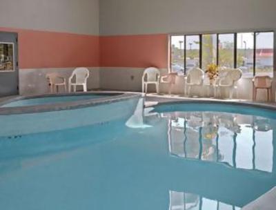 фото отеля Travelodge Macon North