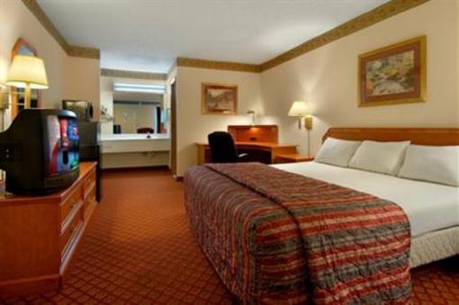фото отеля Red Roof Inn Fayetteville (North Carolina)