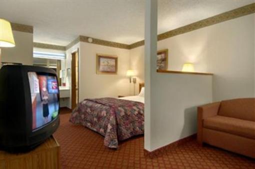 фото отеля Red Roof Inn Fayetteville (North Carolina)