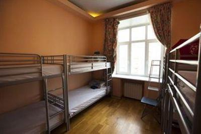 фото отеля Bear Hostel on Zubovskiy