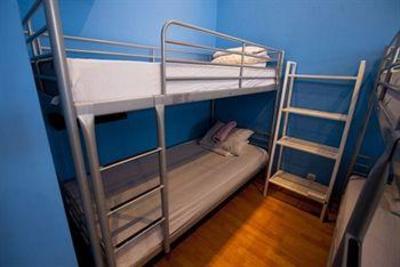 фото отеля Bear Hostel on Zubovskiy