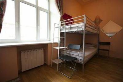 фото отеля Bear Hostel on Zubovskiy