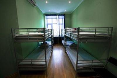 фото отеля Bear Hostel on Zubovskiy