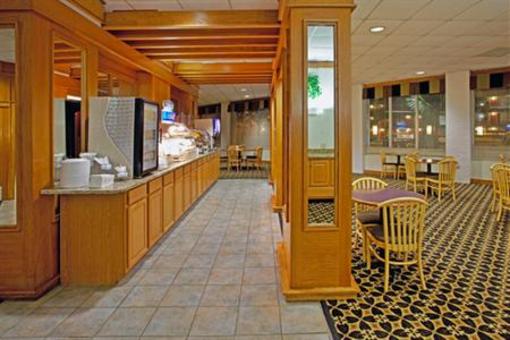 фото отеля Holiday Inn Express Charleston Summerville