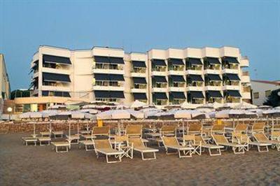 фото отеля Hotel Sabbia D'Oro San Vicenzo