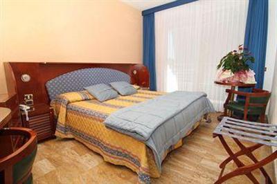 фото отеля Hotel Sabbia D'Oro San Vicenzo