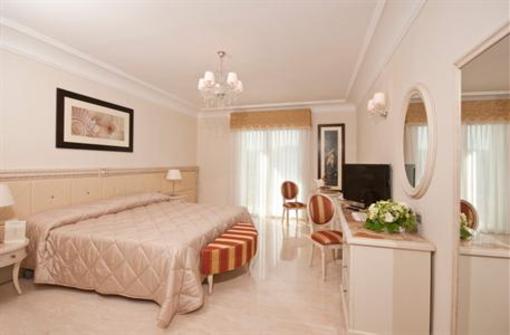 фото отеля Grand Hotel Italia
