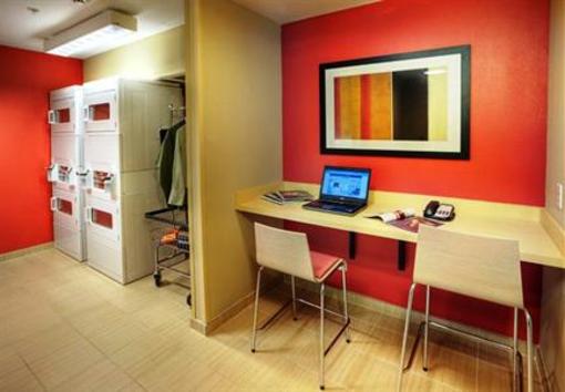 фото отеля TownePlace Suites Dallas Lewisville