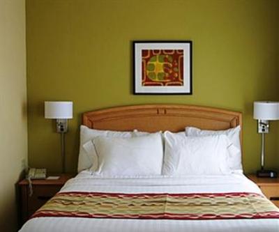 фото отеля TownePlace Suites Wichita East