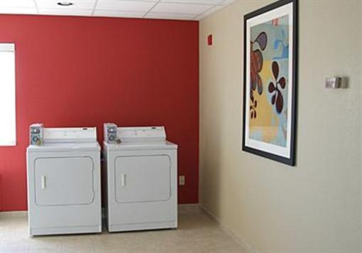фото отеля TownePlace Suites Wichita East