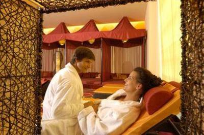 фото отеля Thermenhotel
