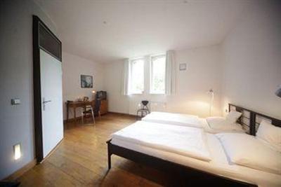 фото отеля Dasmutterhaus Hotel Tagungszen Dusseldorf