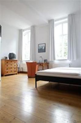 фото отеля Dasmutterhaus Hotel Tagungszen Dusseldorf