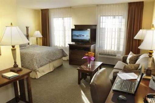 фото отеля Staybridge Suites Omaha 80th & Dodge