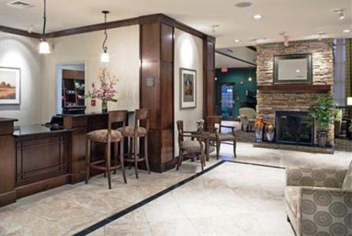 фото отеля Staybridge Suites Omaha 80th & Dodge