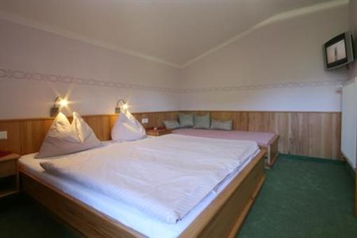 фото отеля Appartements-Pension Lindenheim