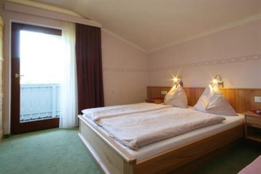 фото отеля Appartements-Pension Lindenheim