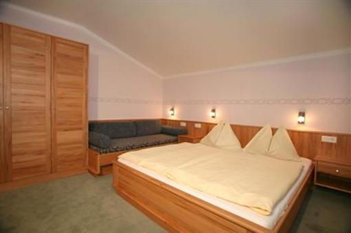 фото отеля Appartements-Pension Lindenheim