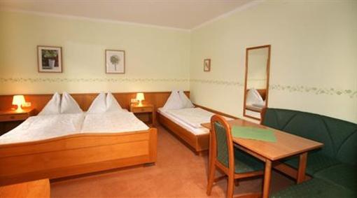 фото отеля Appartements-Pension Lindenheim
