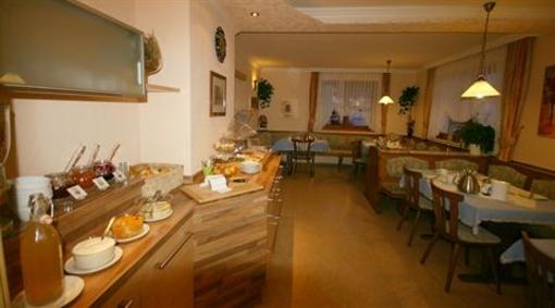 фото отеля Appartements-Pension Lindenheim