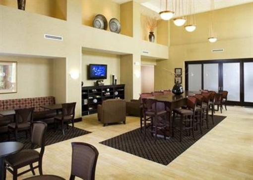фото отеля Hampton Inn & Suites Rochester - North