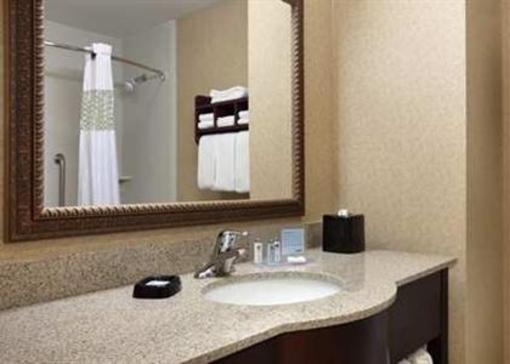 фото отеля Hampton Inn & Suites Rochester - North
