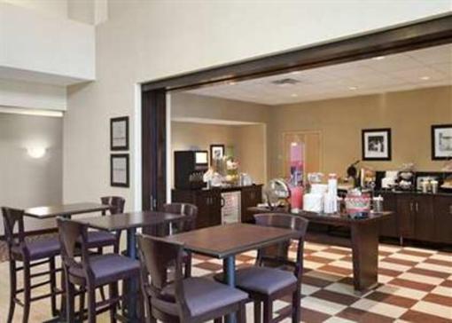 фото отеля Hampton Inn & Suites Rochester - North