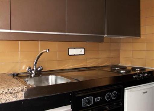 фото отеля Aparthotel Augusta Barcelona
