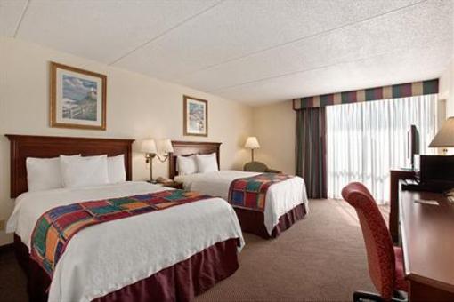 фото отеля BEST WESTERN New Englander