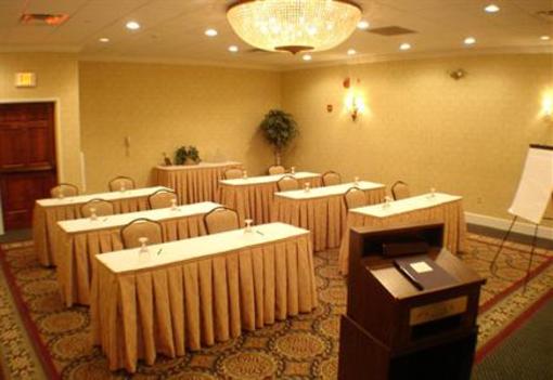 фото отеля BEST WESTERN New Englander