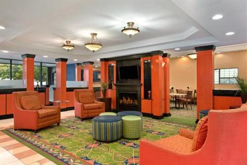 фото отеля BEST WESTERN New Englander