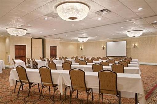 фото отеля BEST WESTERN New Englander