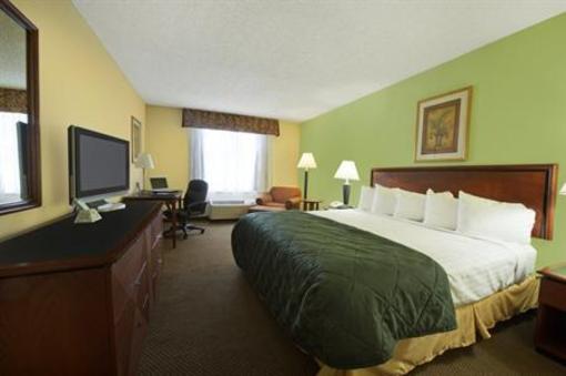 фото отеля Best Western Huntington Mall Inn Barboursville