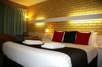 фото отеля Golden Harvest Motor Inn