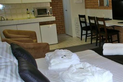 фото отеля Golden Harvest Motor Inn
