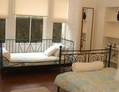 фото отеля Ramsay's Bed & Breakfast Edinburgh