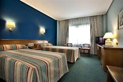 фото отеля Europa Centro Hotel Magaz de Pisuerga