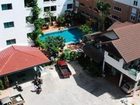 фото отеля Sutus Court 5