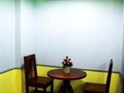 фото отеля Sutus Court 5