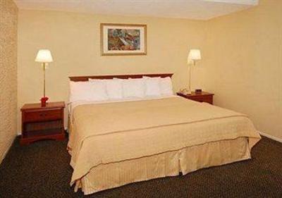 фото отеля Quality Inn & Suites Goodyear