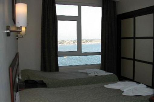 фото отеля Yali Hotel