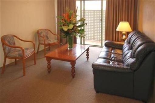 фото отеля Belmore All Suite Hotel