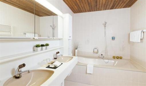 фото отеля Pardenn Piz Buin Swiss Quality Hotel
