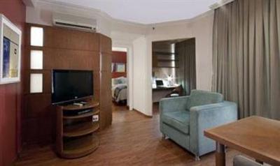 фото отеля Quality Suites Bela Cintra
