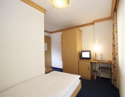 фото отеля Hotel Alpenrose Zermatt