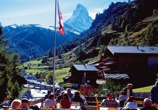 фото отеля Hotel Alpenrose Zermatt