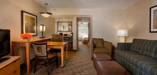 фото отеля Embassy Suites Hotel Indianapolis Downtown