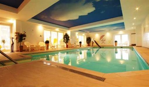 фото отеля Hotel Hof Krahenberg Gromitz