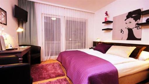 фото отеля Hotel Hof Krahenberg Gromitz
