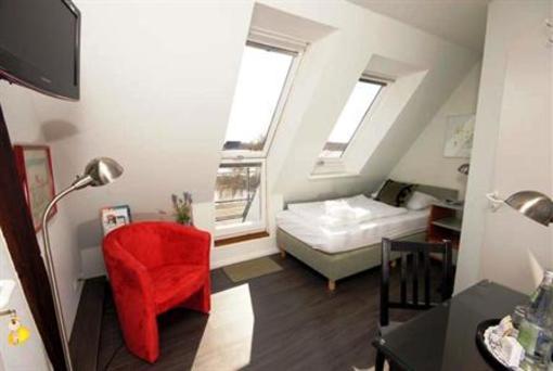 фото отеля Hotel Hof Krahenberg Gromitz